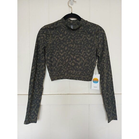 NWT Vuori Dune Crop Top Long Sleeve Oregano Spots Olive Green Athletic Yoga New - Picture 1 of 13
